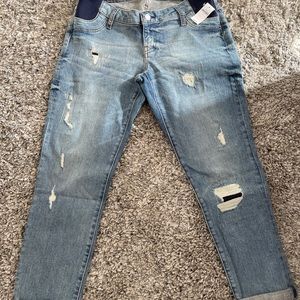 GAP boyfriend maternity jeans - NWT size 6